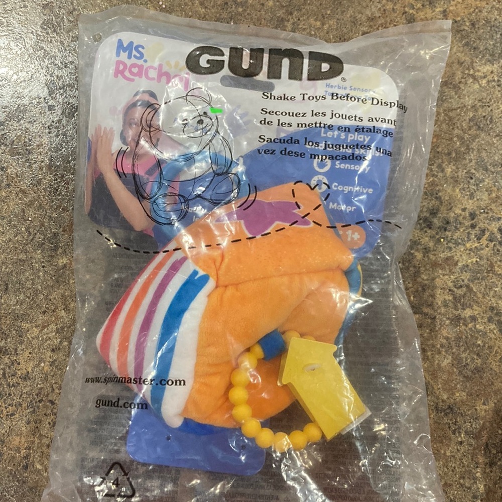 Ms. Rachel Herbie peek-a-boo toy